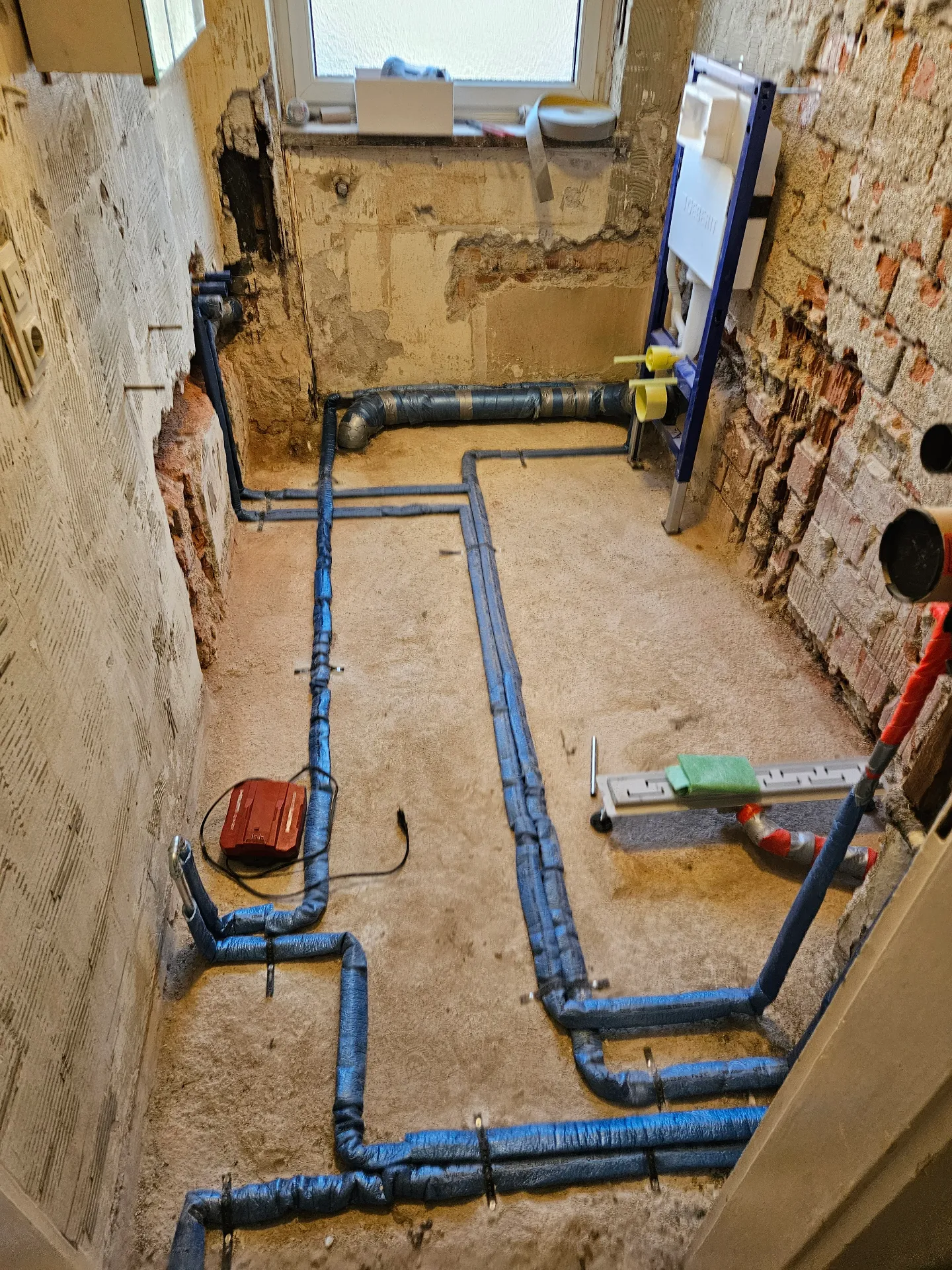 Sanitär & Heizungsbau - Mayr & Ostermeier GmbH - Rohr Sanierung München